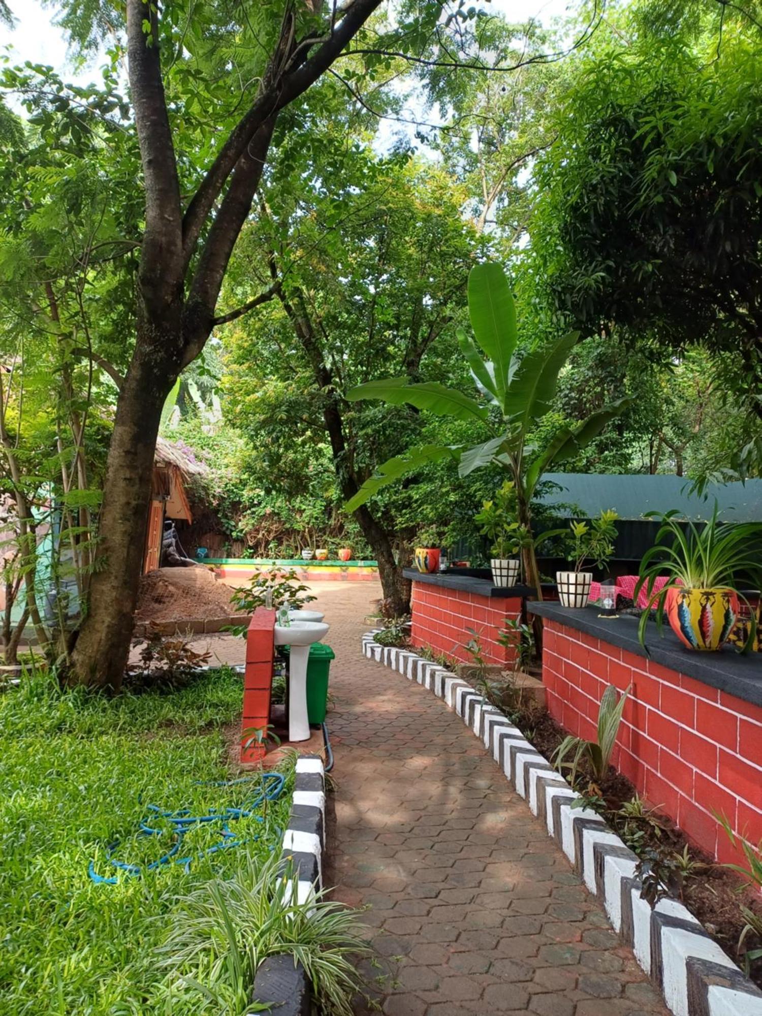 Ibrahim Garden Hostel Аруша Экстерьер фото